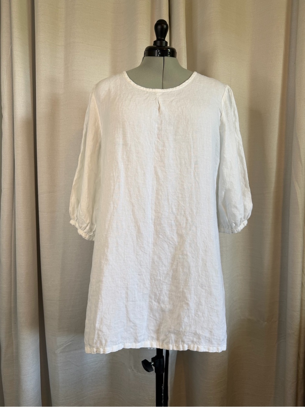 Bryn Walker White Linen Tunic with Three-Quarter Puff Sleeves High Low Hem